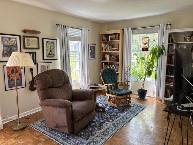 Photo - 3105 Colonial Way Unidad C