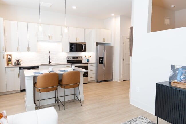 District on the Etowah Apartments