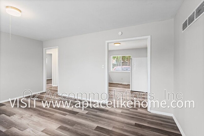 Photo - 3609 W 47th St