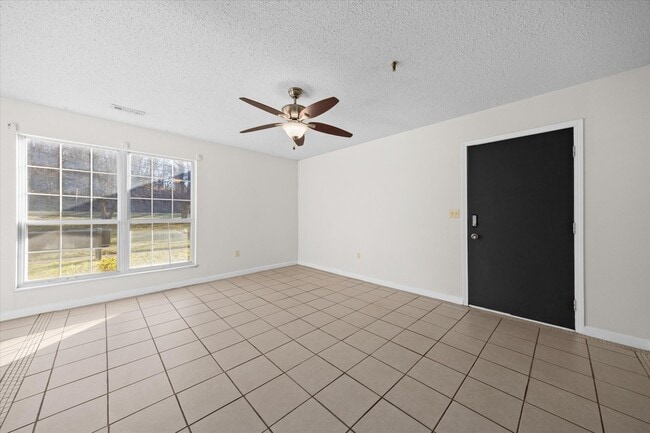 Photo - 2107 N Keebler Ave Unit B