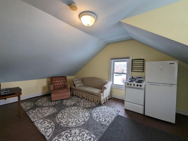 Photo - 8 6th St Unit C