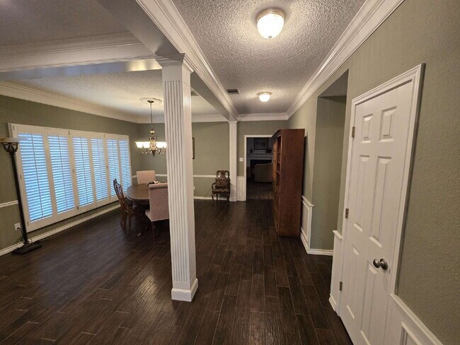Photo - "Discover Spacious Comfort: 3-Bed, 2-Bath Gem on 77th Street (furnished)| Kingsgate