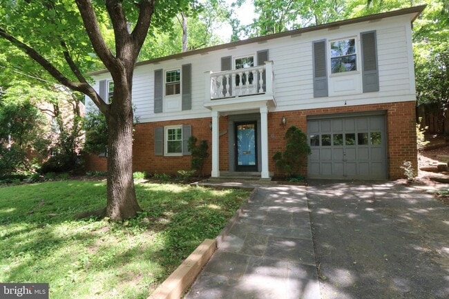 Photo - 6703 Rannoch Rd