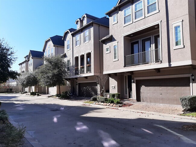Photo - 1422 Upland Orchard Dr