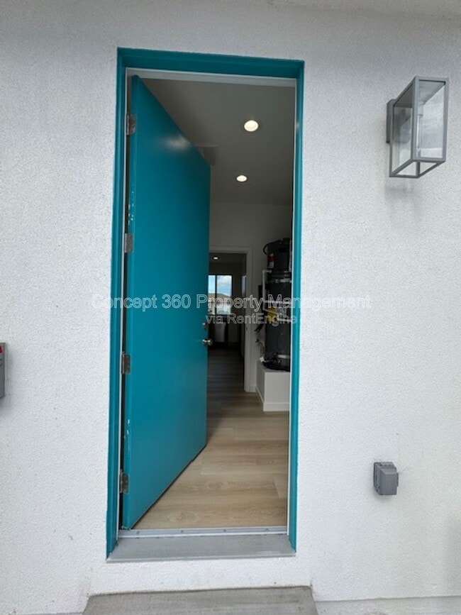 Photo - 6168 Briercrest Ave