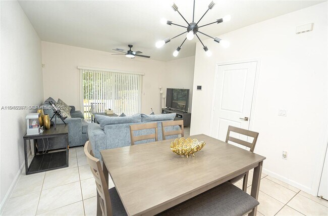 Photo - 2820 NW 180th St