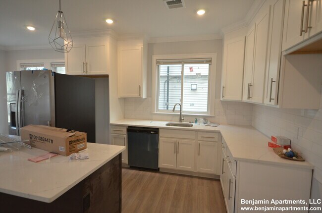 Photo - 100 Brooks St Unidad 1