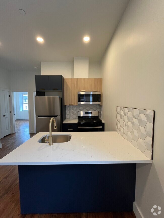 Building Photo - 48 Bergen Ave Rental
