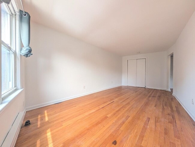 Photo - 335 3rd St Unit 2