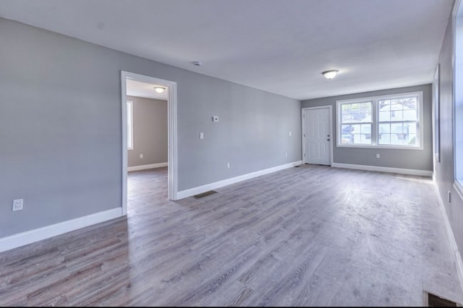 Photo - 127 Pumgansett St Unit 2