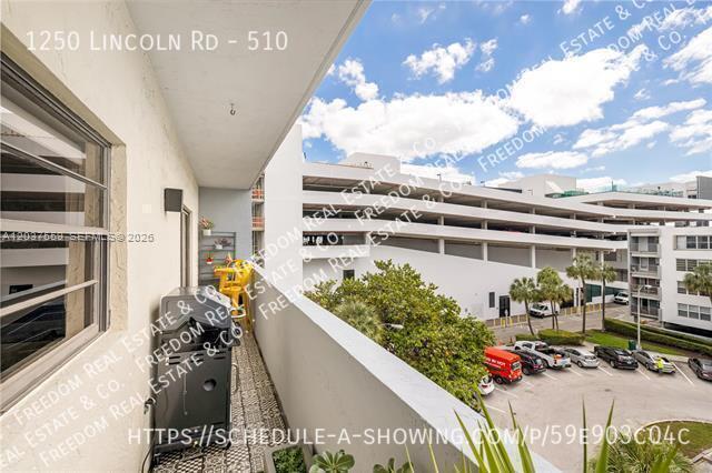 Building Photo - 1250 Lincoln Rd Unit 510