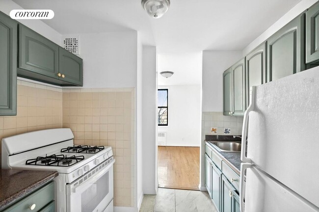Building Photo - 201 Ravine Ave Rental