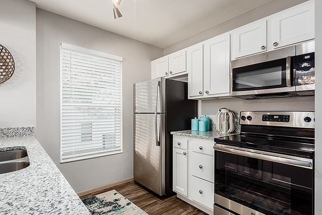 Updated Kitchen and Appliances