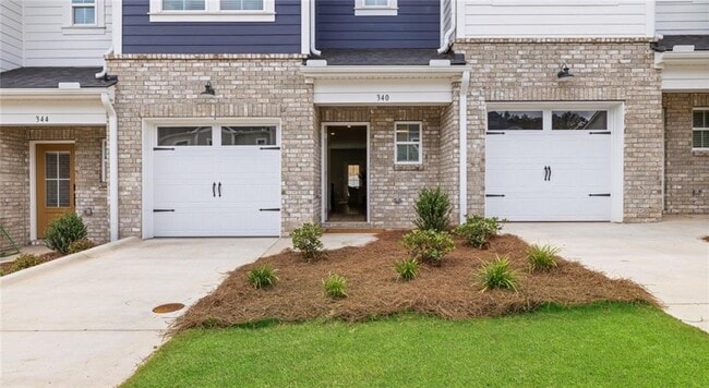 Photo - 661 Buxton Drive