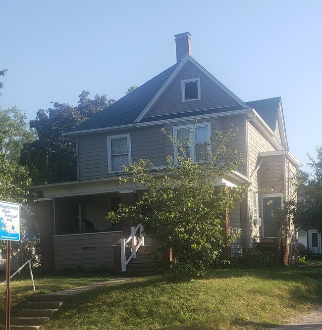 Photo - 201 E Dover Ct Unidad Upper