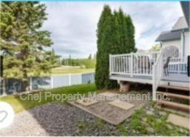 Photo - 838-118A 118a St NW