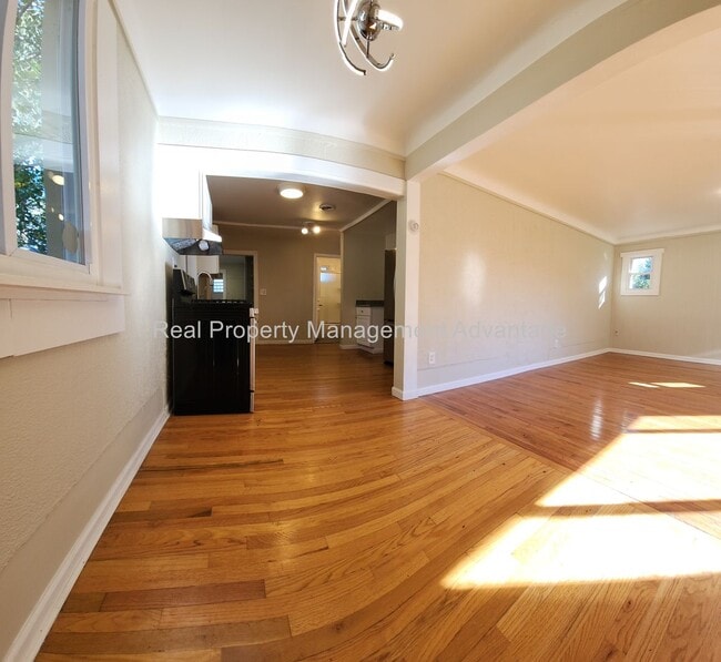 Photo - Spacious, Renovated and Close to Ferndale!