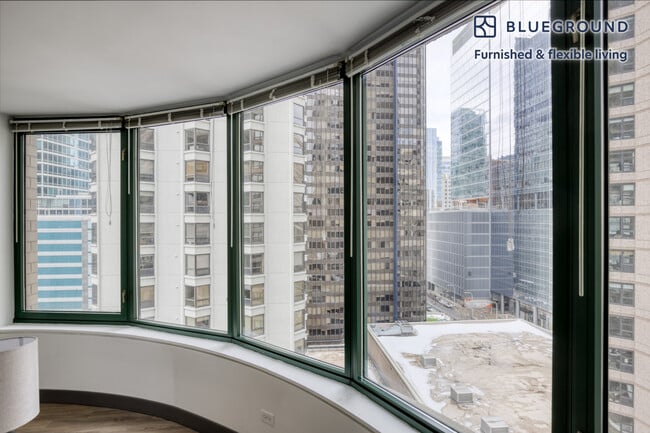 Photo - 420 E Ohio St Unidad FL13-ID586