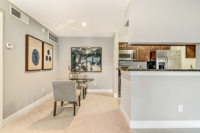 Photo - Mizner Court