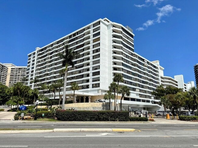 Building Photo - 500 Three Islands Boulevard Unit 808