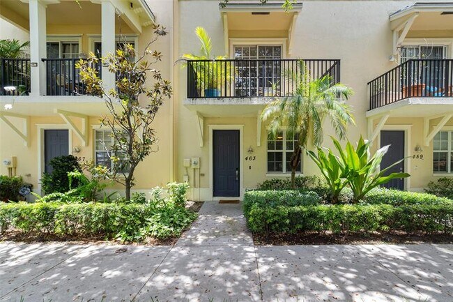 Photo - 463 School House Rd