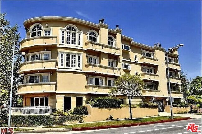 Building Photo - 1278 S Camden Dr Unit 304 Rental