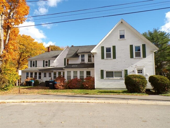 Building Photo - 14-16 Hamlin Street Unit 16A