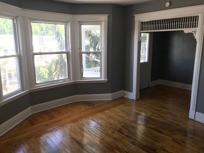 Building Photo - 470 Hudson Ave