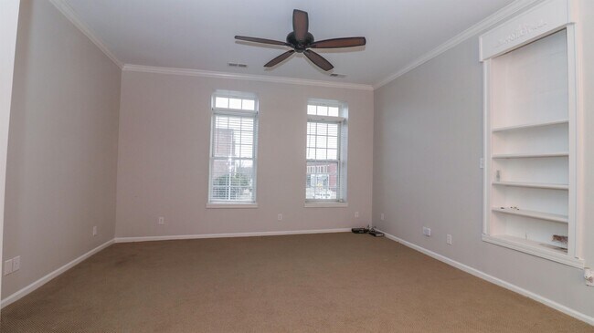 Photo - 32 N Lafayette Ave