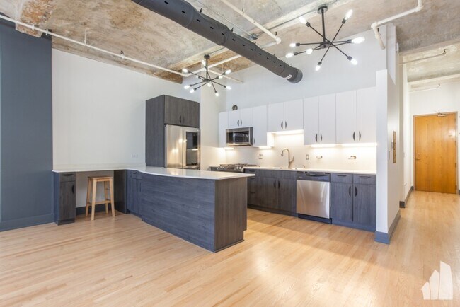 Photo - 633 S Plymouth Ct Unit 404