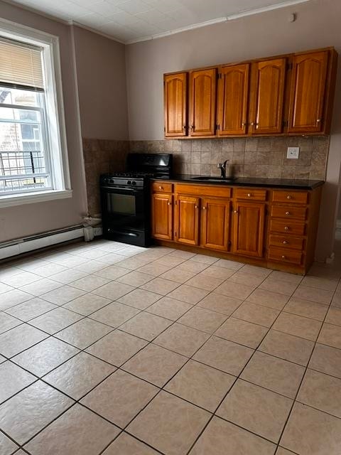 35-37-37 E 19th St