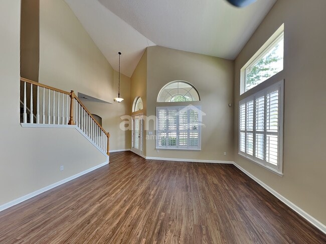 Photo - 2110 Thorn Hollow Ct