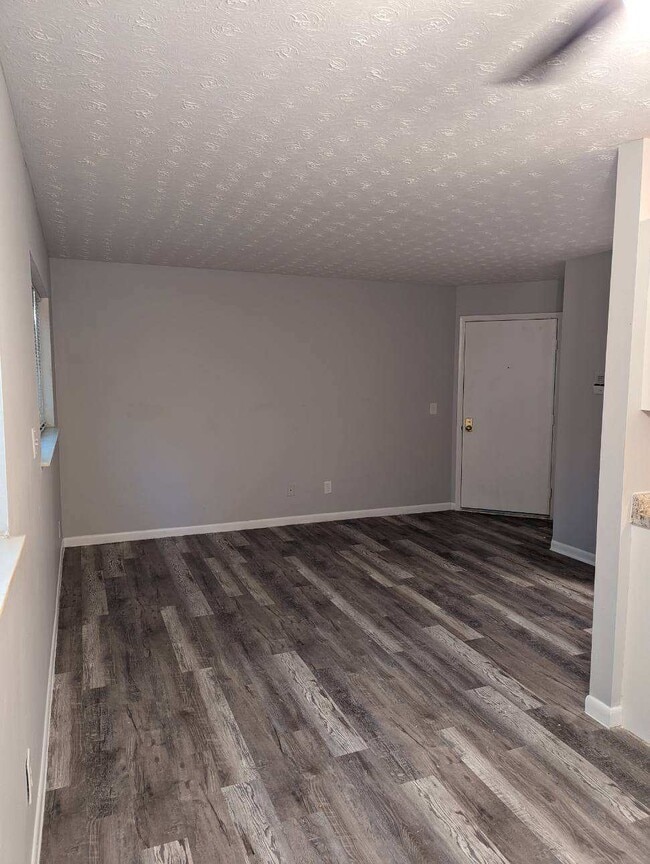 Photo - 7008 Ohio Ave