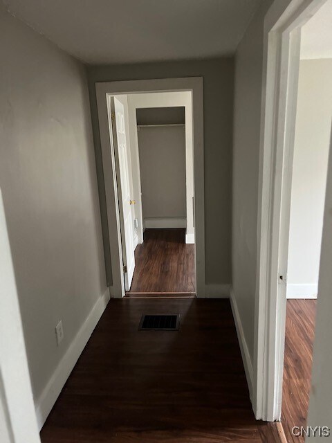 Photo - 124 River St