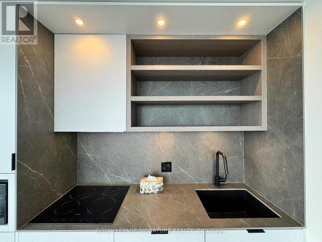 Photo - 55 Charles St E Unit 4211