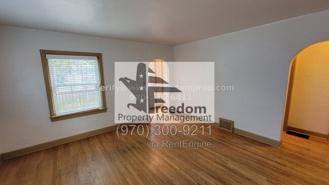 Photo - 1540 Main St