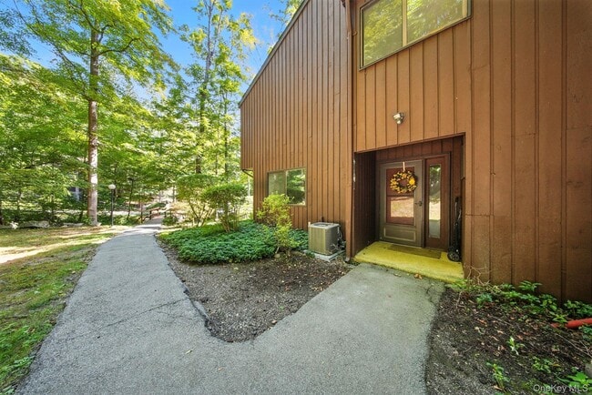 Building Photo - 4 Aspen Ct Rental