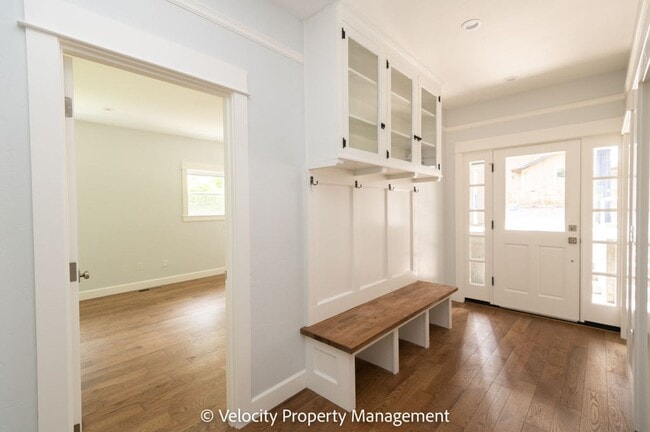 Photo - Beautiful Home Across the Street from Drak...