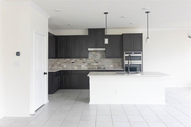 Photo - 1131 Aronia Ln