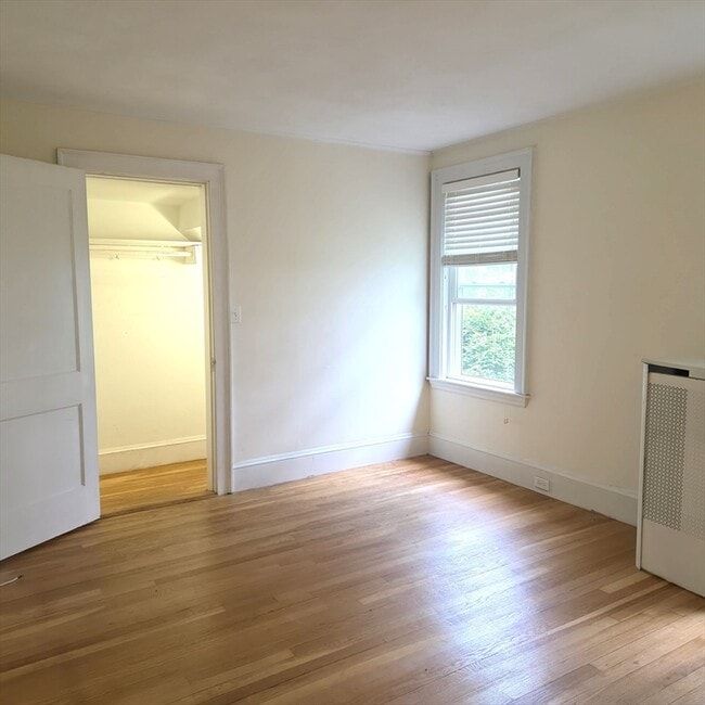 Photo - 27 Oakley Rd Unit 1fl