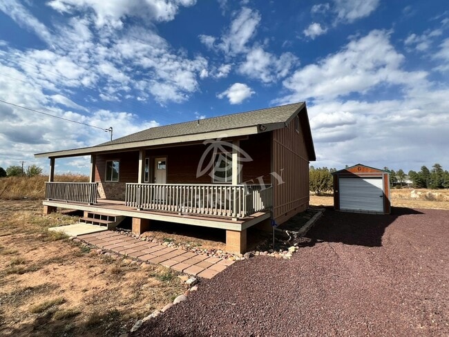 Photo - 2268 Meadow Ln