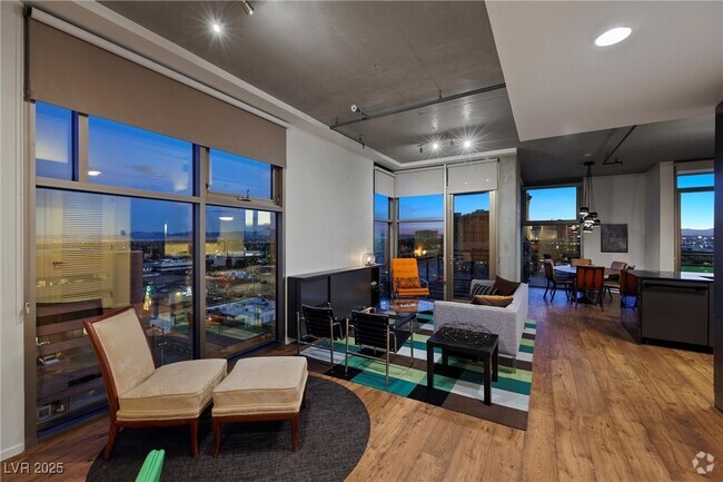 Building Photo - 353 E Bonneville Ave Unit 1004 Rental