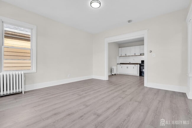 Photo - 375 Delavan St Unit 2