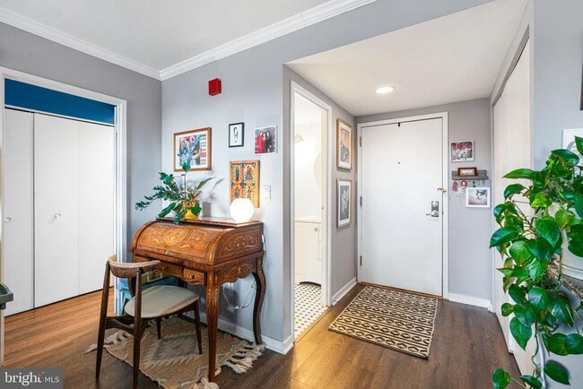 Photo - 200 Lombard St Unidad 703