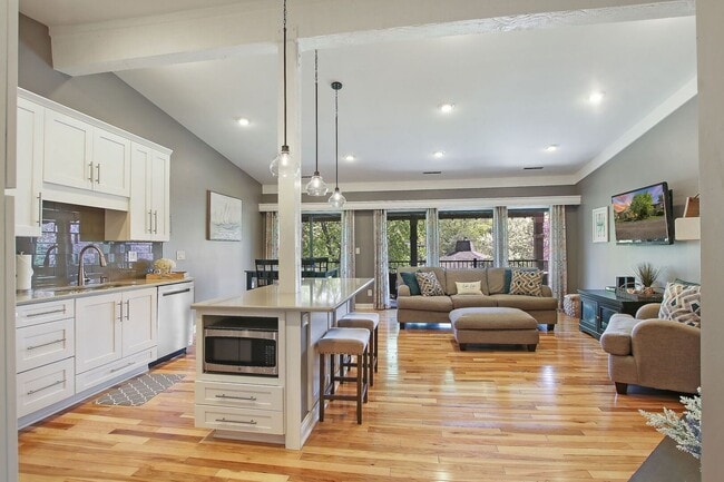 36D Abbey Villa Circle