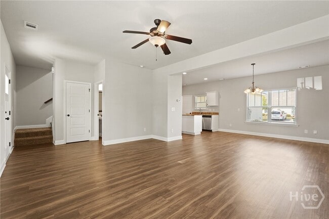 Photo - 612 Trellis Square