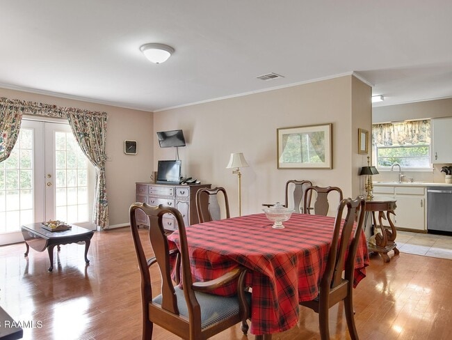 Photo - 115 Brighton Dr