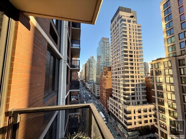 Photo - 255 E 49th ST. Unit 16 C