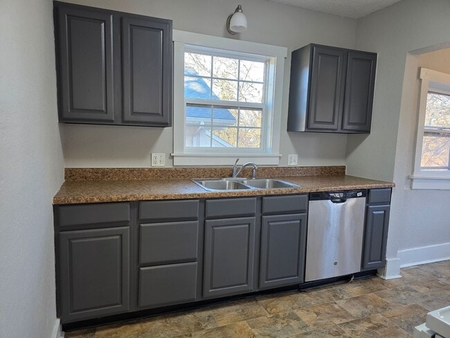 Photo - Large 3 Bedroom newly updated house for rent!