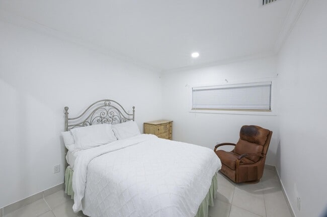 Photo - 4591 Purdy Ln